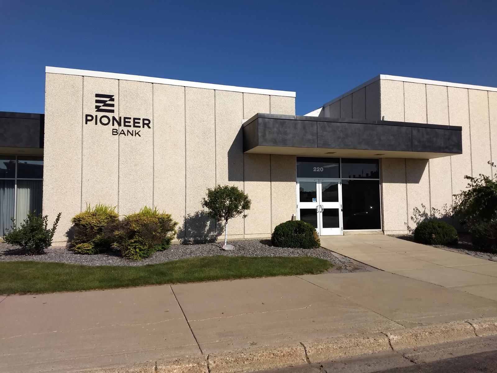Pioneer Bank Exterior Signage Design and Installation In St. Peter Minnesota